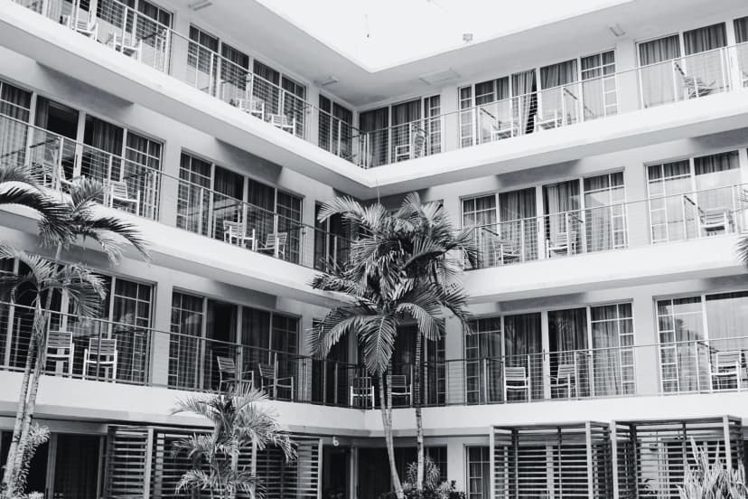 Courtyard of a hotel with balconies running around it